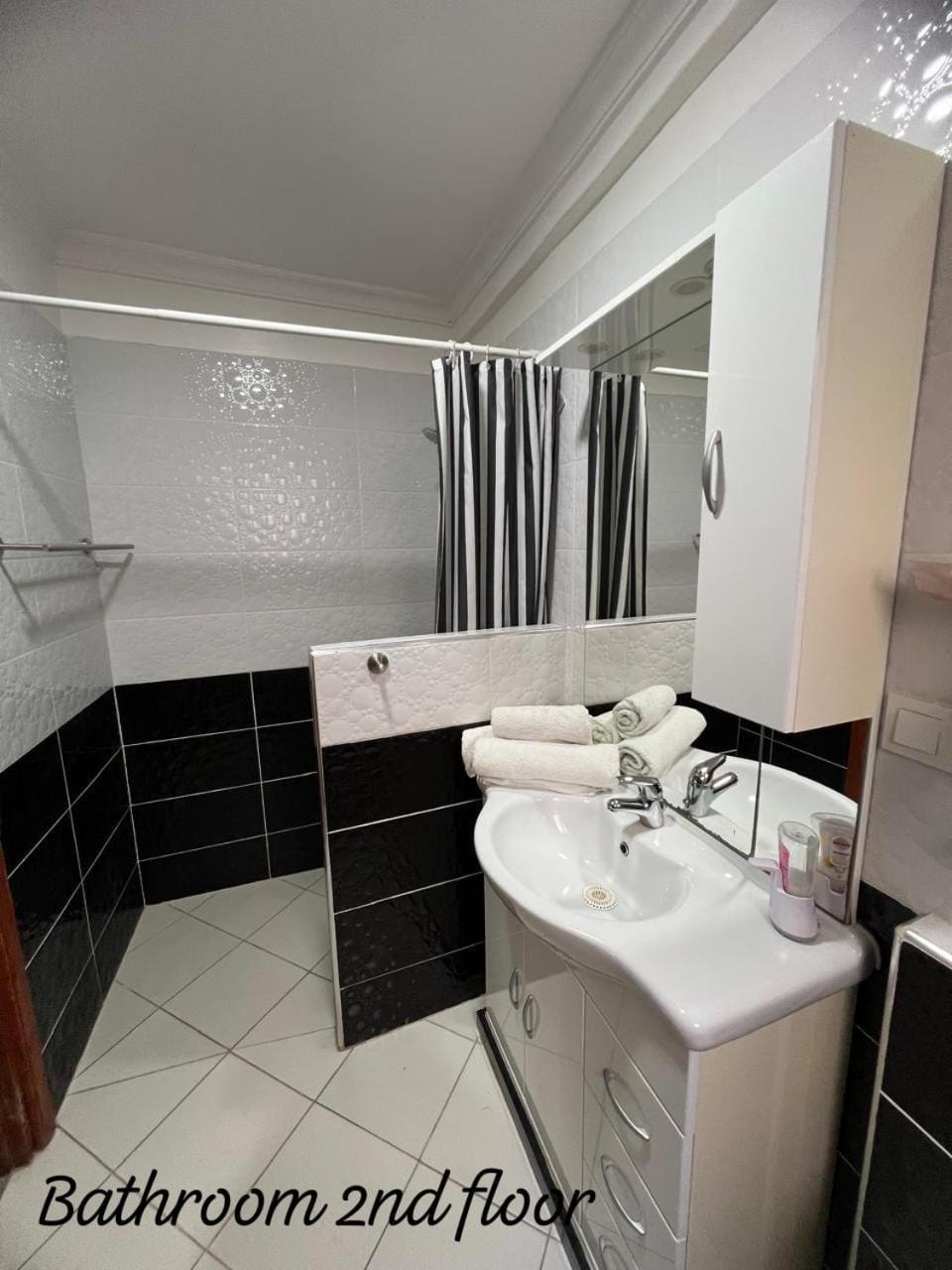 Apartment Ayoub -For Families Only- Nador Eksteriør billede